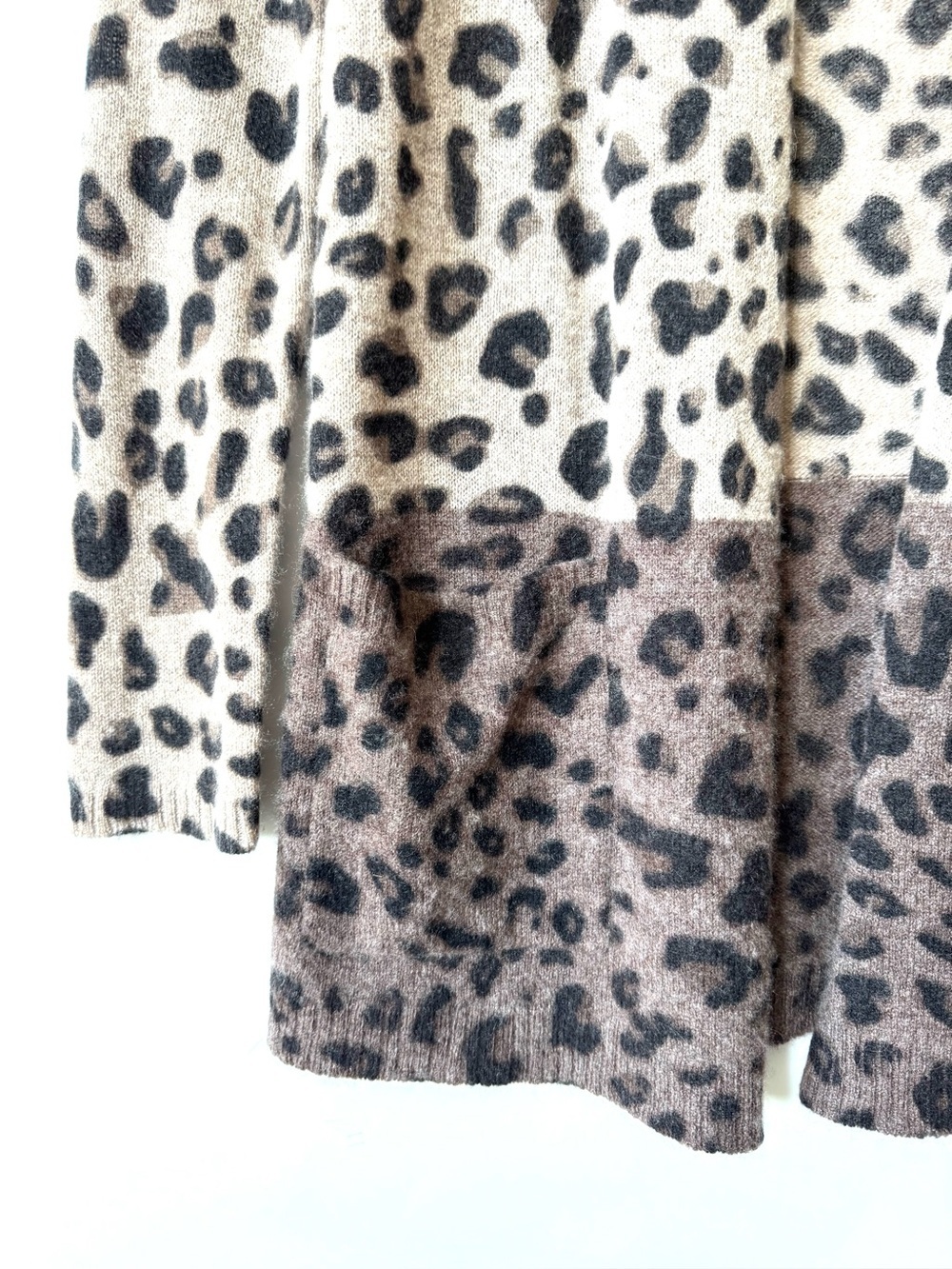 M Magaschoni leopard print cashmere cardigan sweater - Picture 4 of 8